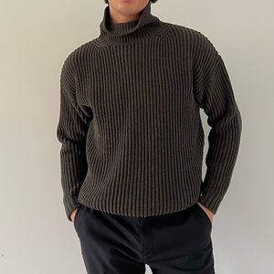 Chunky Knit Turtle Neck